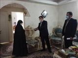‍ تجلیل معاون‌فرماندار اسلامشهر از خانواده یکی از شهدای کارمند شهرستان