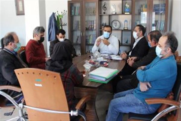 برنامه های پیشنهادی فرهنگی و هنری چهارماهه آخر سال در جلسه ی  انجمن های هنری شهرستان اسلامشهر بررسی شد