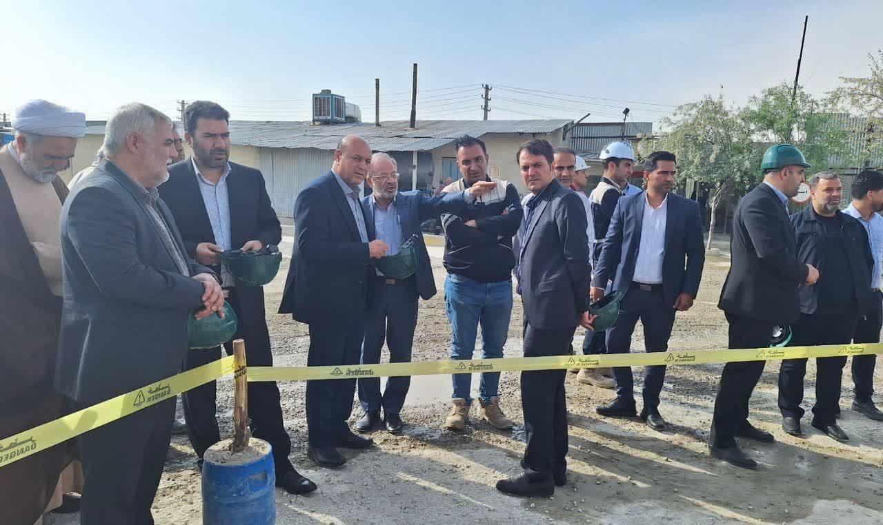بازدید فرماندار اسلامشهر از میزان پیشرفت روسازی و ریل گذاری پروژه مترو