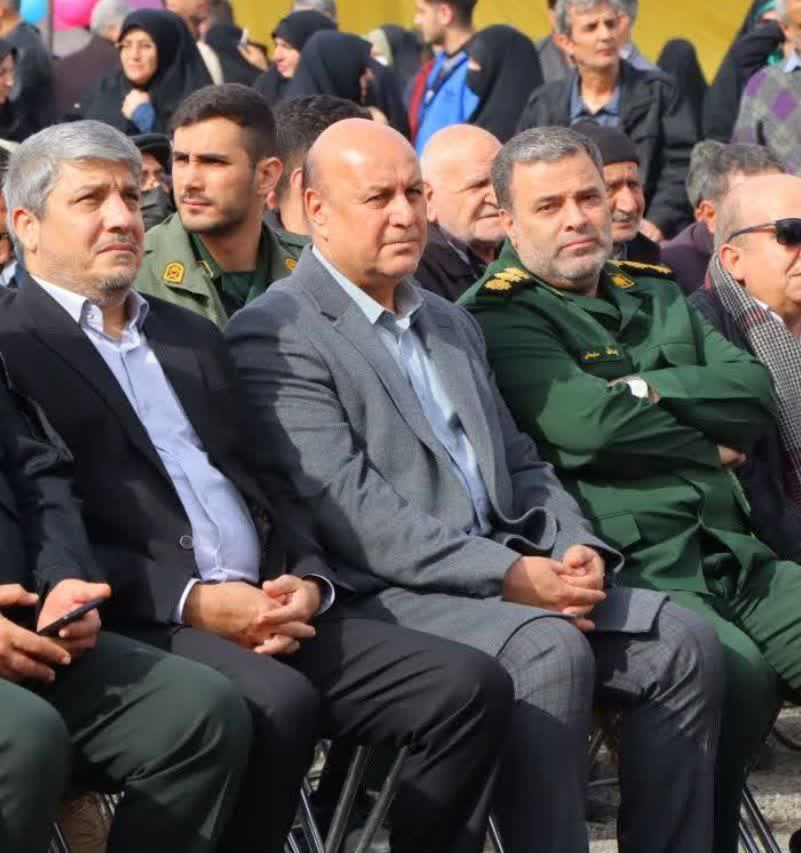 قدردانی فرماندار و امام‌جمعه اسلامشهر از حضور گسترده و پرشور مردم در راهپیمایی ۲۲ بهمن